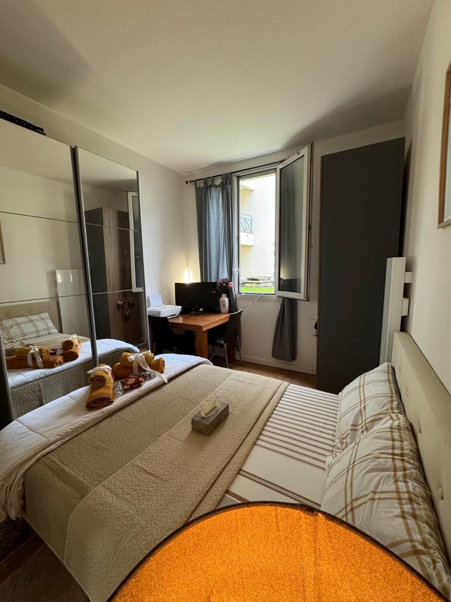 Near Castle Of Versailles Cozy Room With Breakfast And Parking Versalhes Exterior foto